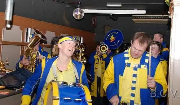 Halfvatjesbal Breda