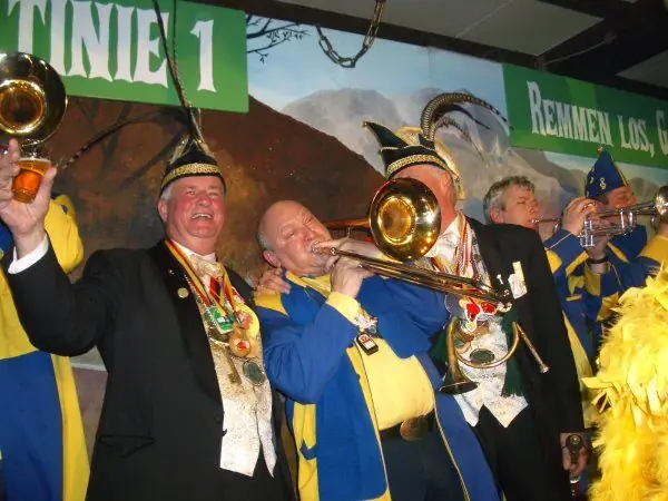 Tinie Manders Transport 75 jaar