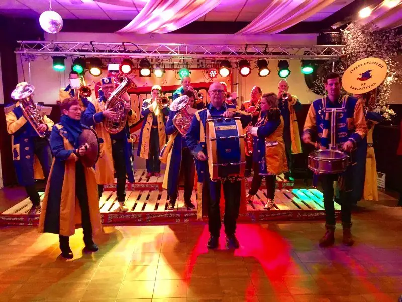 Nieuwjaarsblaos bij De Vèrrekesblaos