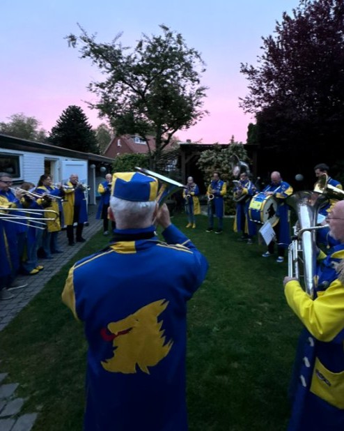 De kapel bij zonsondergang